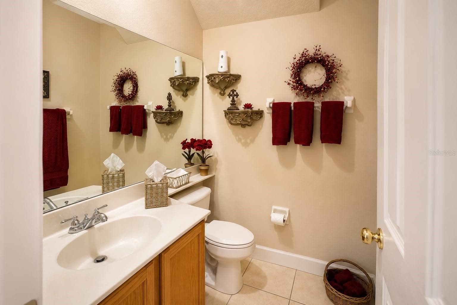 Single Family Residence at 1724 BRIDGETS CT, KISSIMMEE, photo 18 of 54