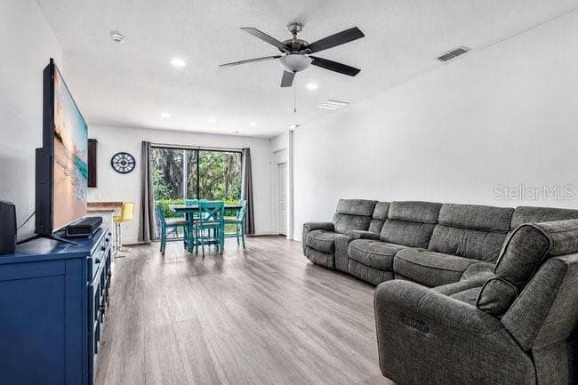 Single Family Residence at 9248 CHANDLER DR, GROVELAND, photo 5 of 34