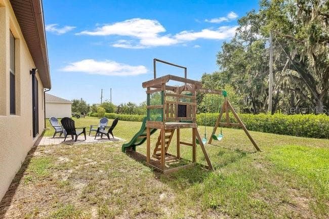 Single Family Residence at 9248 CHANDLER DR, GROVELAND, photo 21 of 34