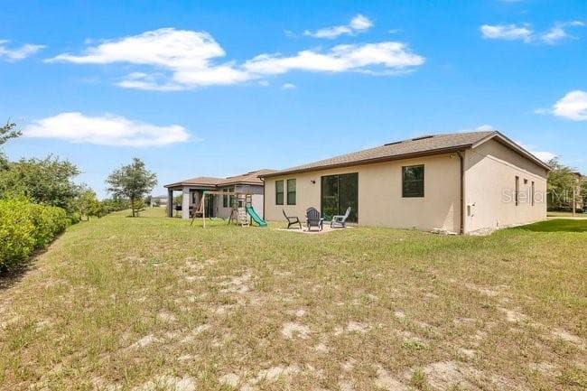 Single Family Residence at 9248 CHANDLER DR, GROVELAND, photo 23 of 34