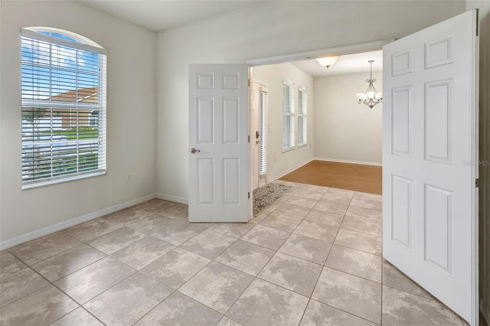 Single Family Residence at 2206 VIA CORTONA ST, PLANT CITY, photo 9 of 36