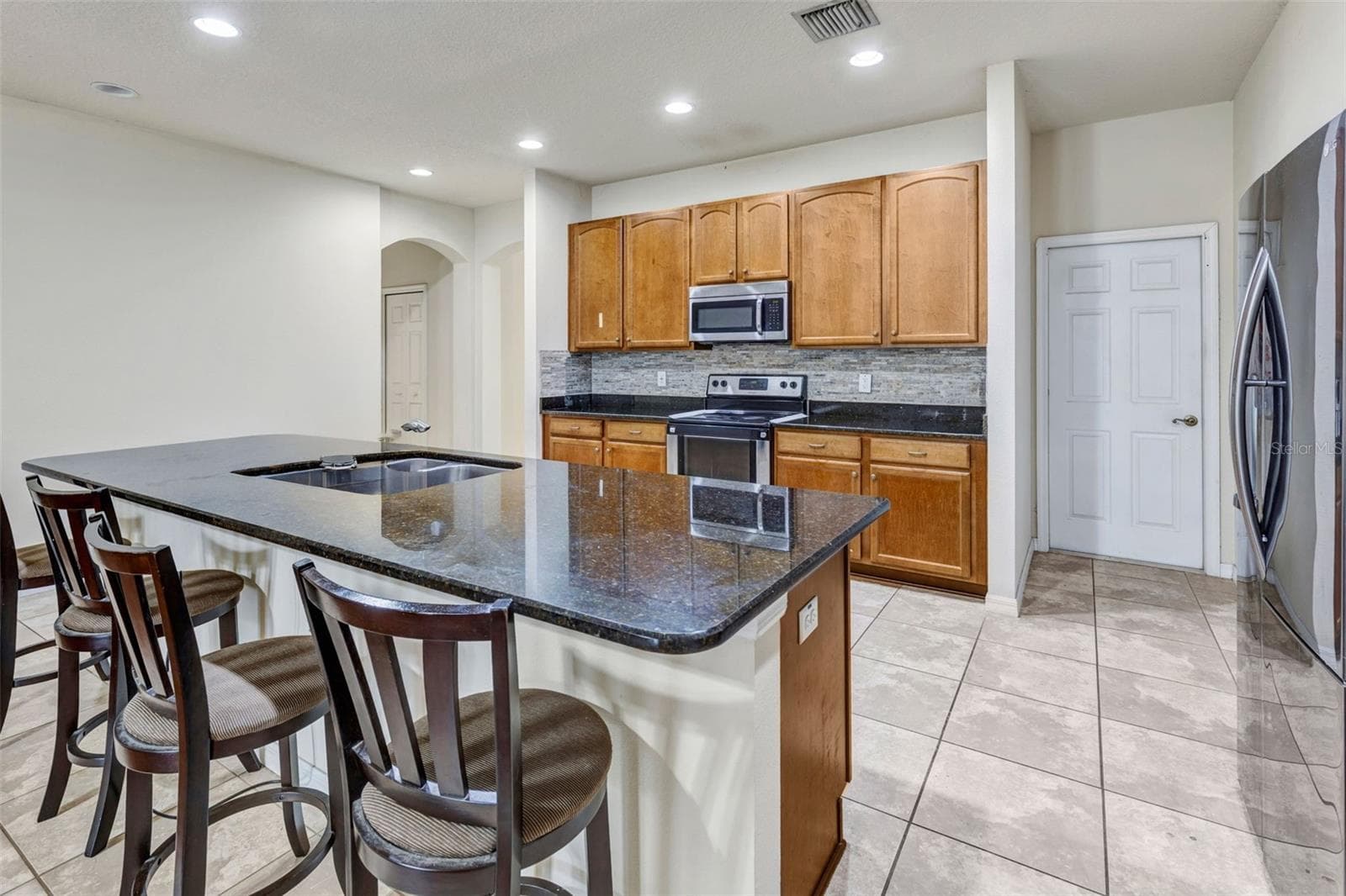 Single Family Residence at 2206 VIA CORTONA ST, PLANT CITY, photo 13 of 36