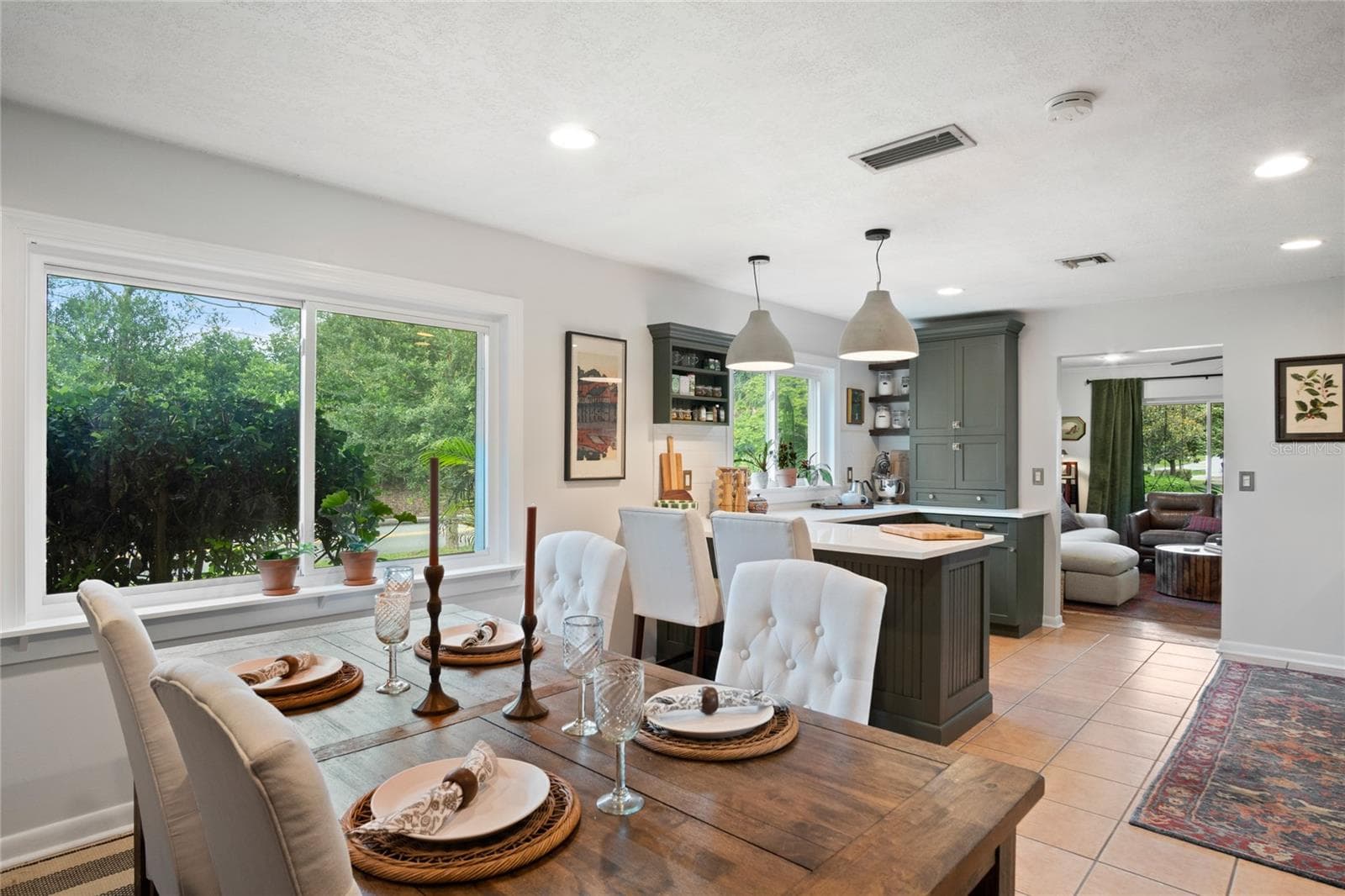 This is a home that is perfect for entertaining. - 501 MERIDALE AVE, ORLANDO