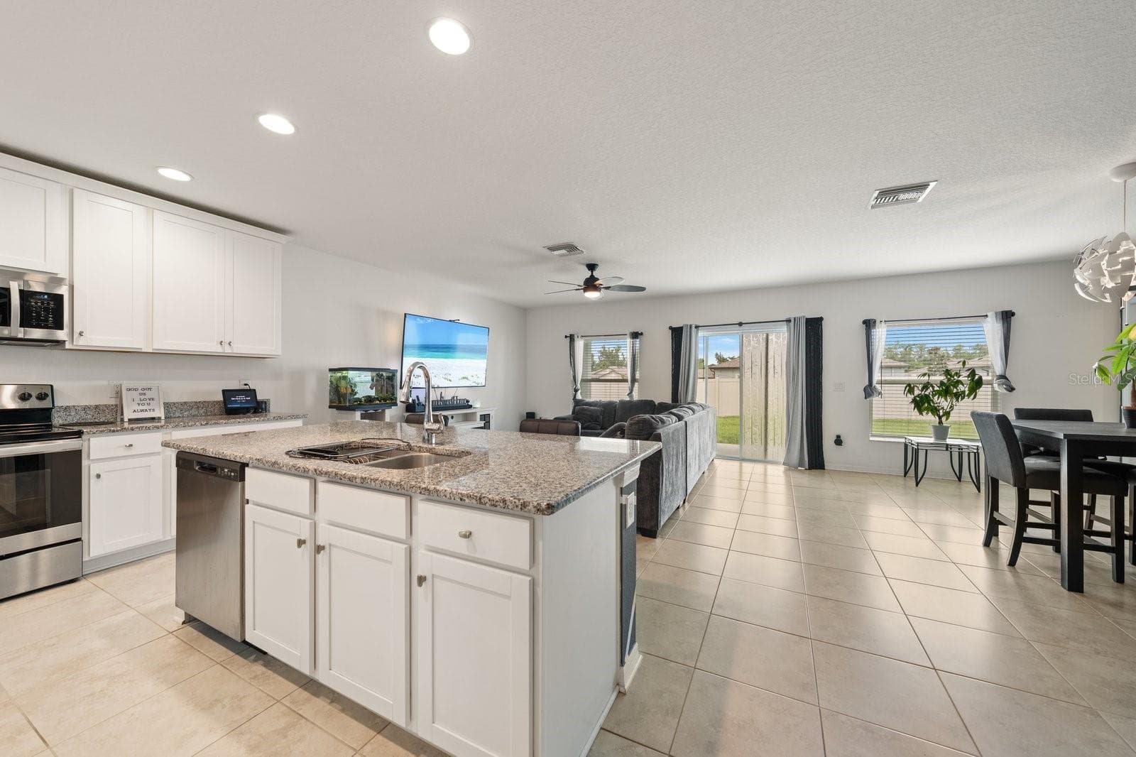 Single Family Residence at 13120 CONQUISTADOR LOOP, SPRING HILL, photo 7 of 29