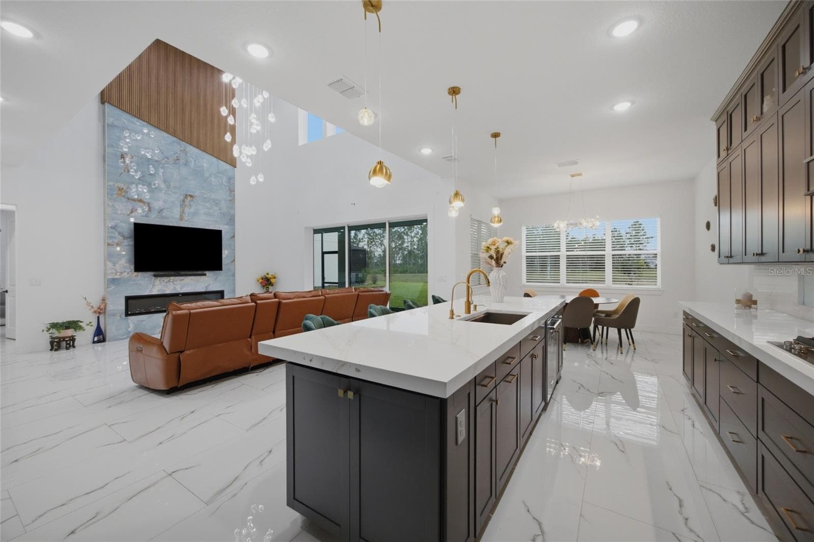 2" Kitchen Counter - 1515 VALIER PT, ZEPHYRHILLS