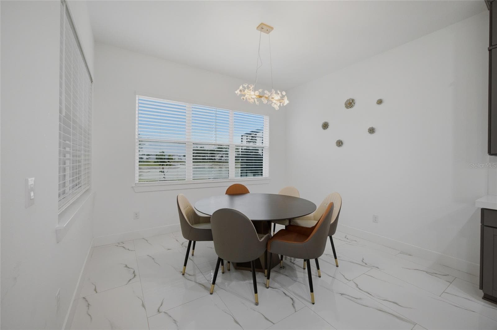 Dinette Area - 1515 VALIER PT, ZEPHYRHILLS
