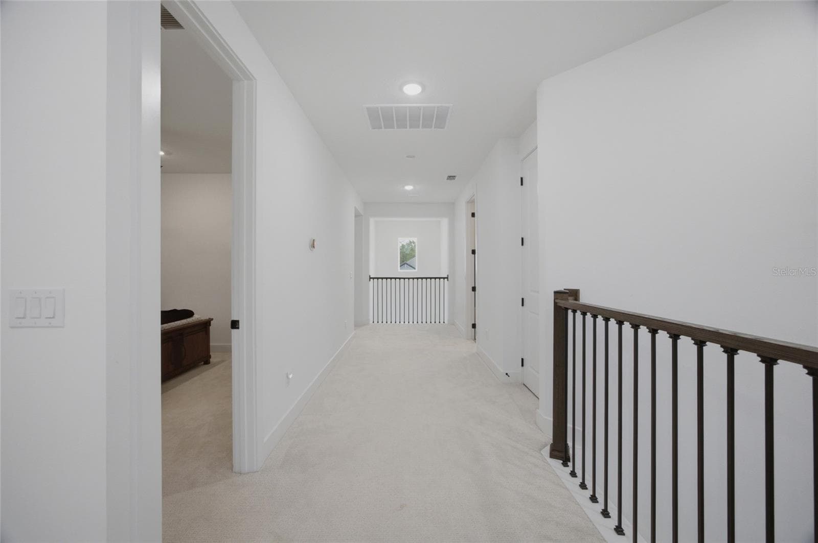 Upstairs walkway - 1515 VALIER PT, ZEPHYRHILLS