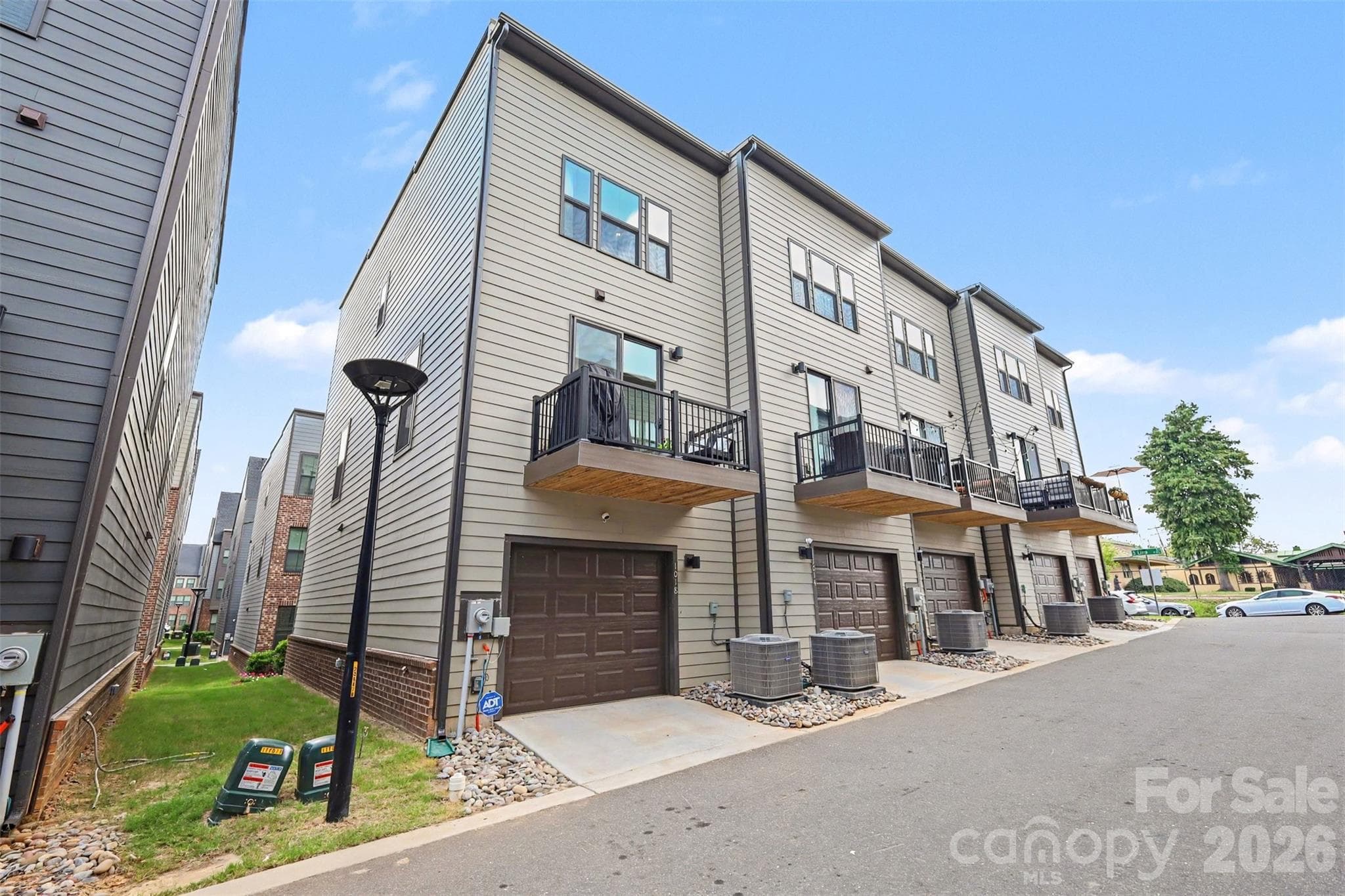 Townhouse at 1018 Simcoe Lane, Charlotte, photo 31 of 37