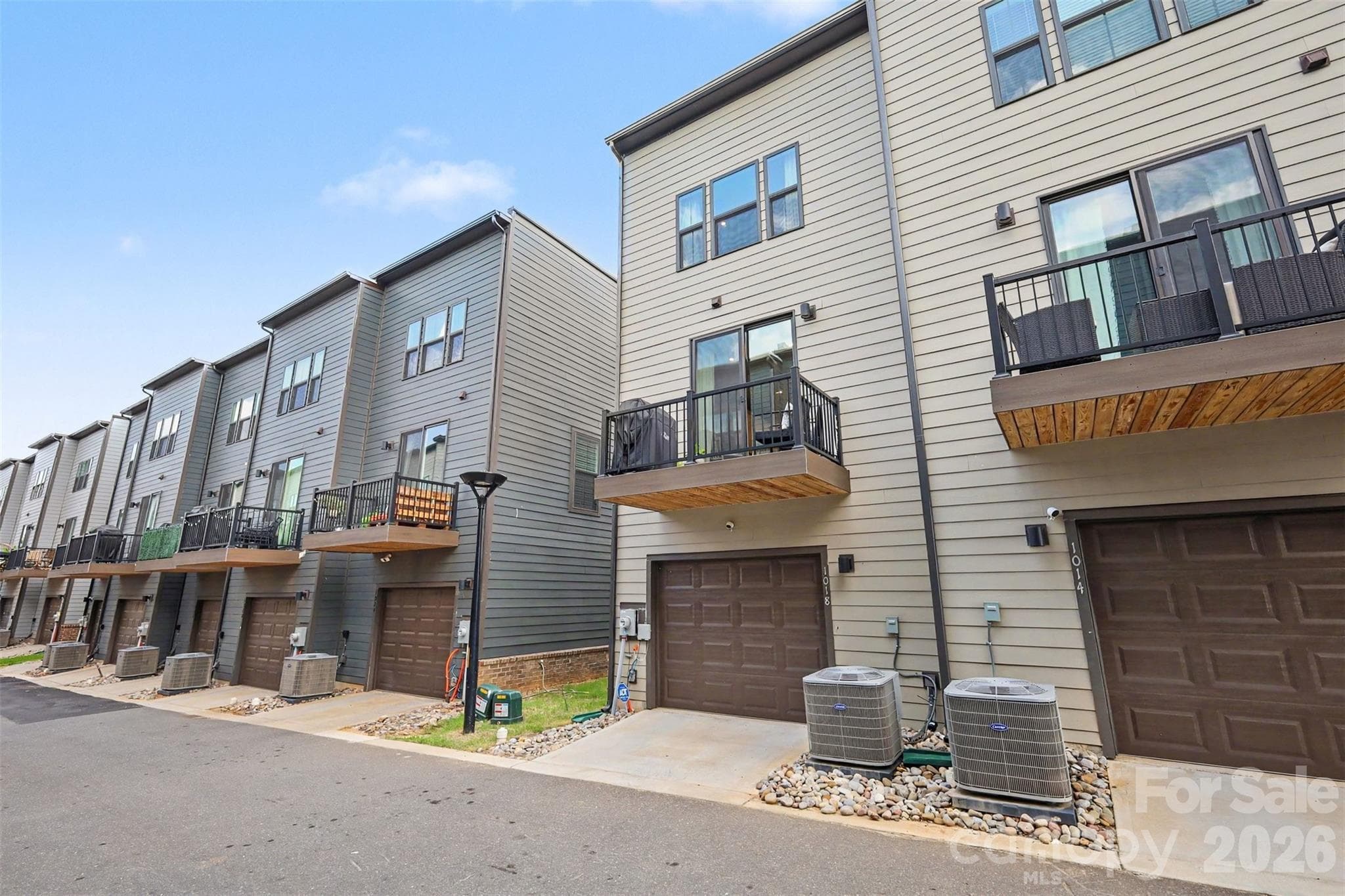 Townhouse at 1018 Simcoe Lane, Charlotte, photo 32 of 37