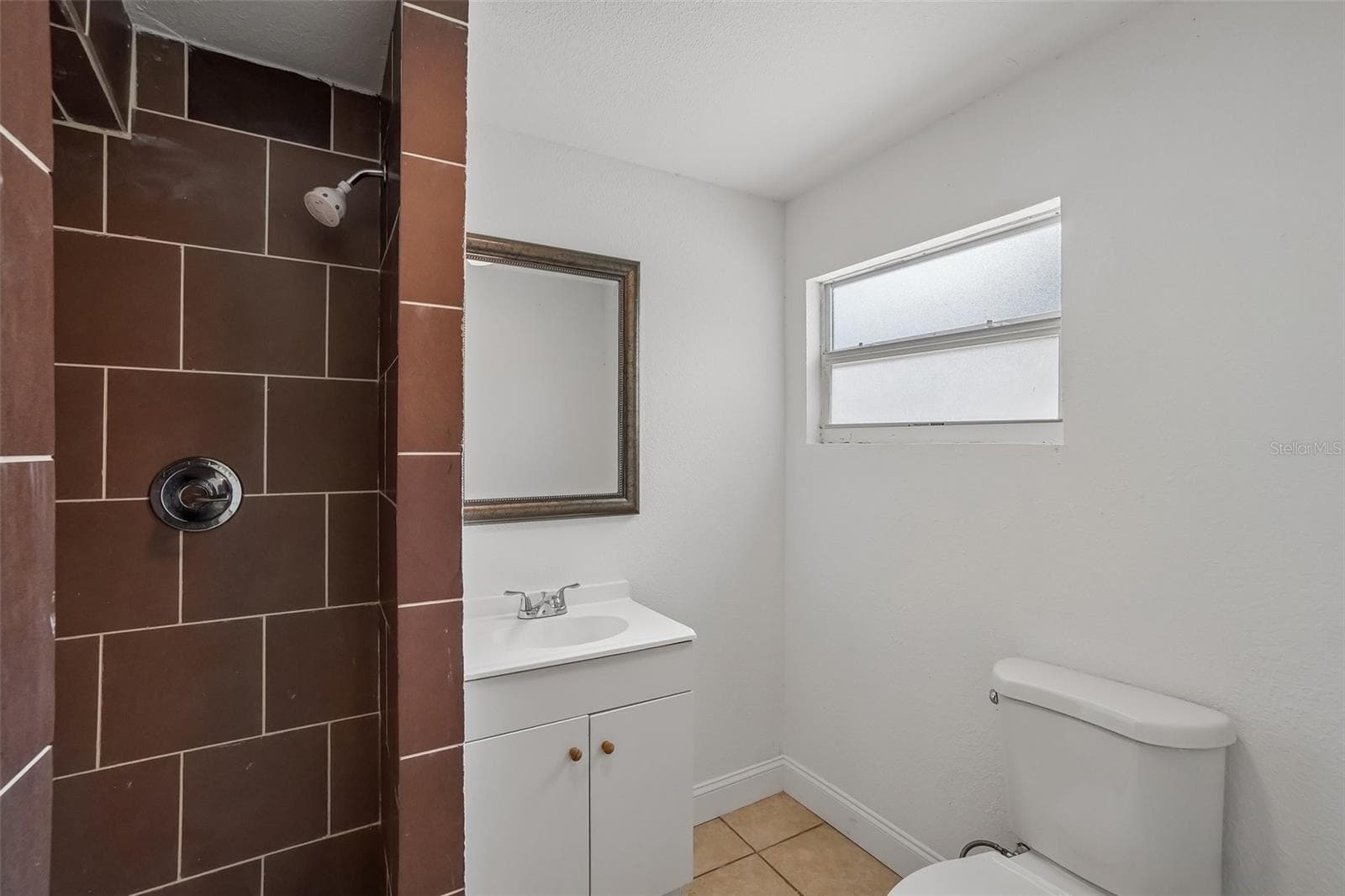 Guest House - Bathroom Main View - 1533 E ELM RD, LAKELAND