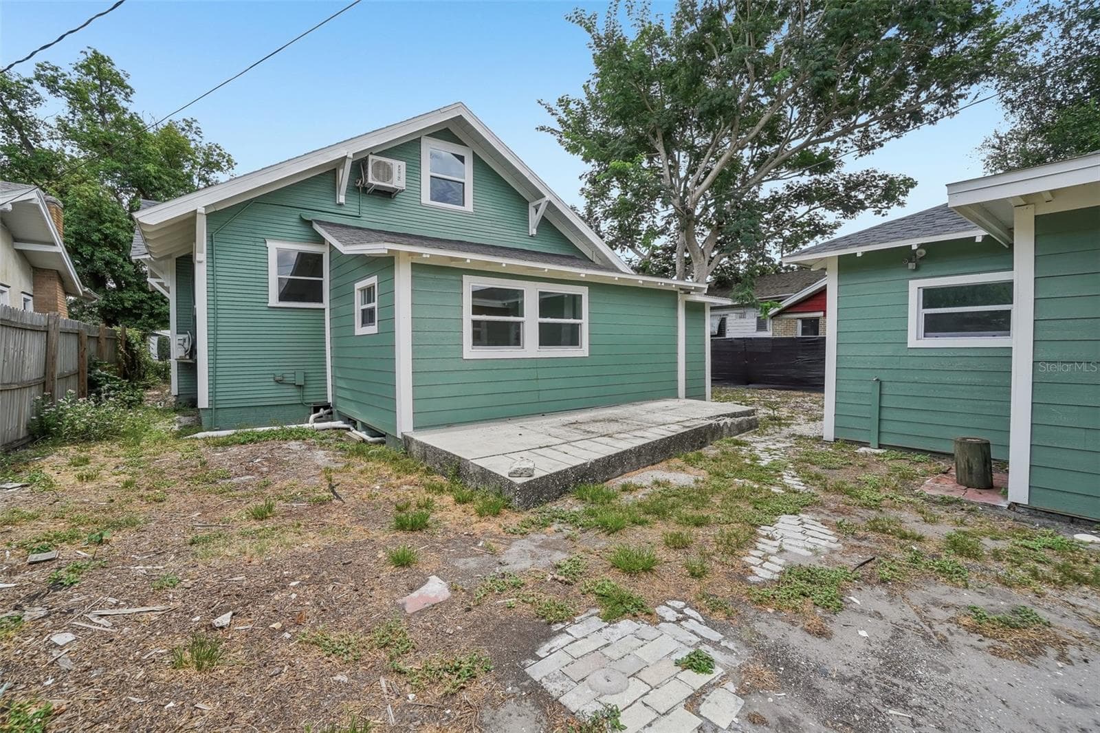 Main House Exterior - Rear Porch and Backyard - 1533 E ELM RD, LAKELAND