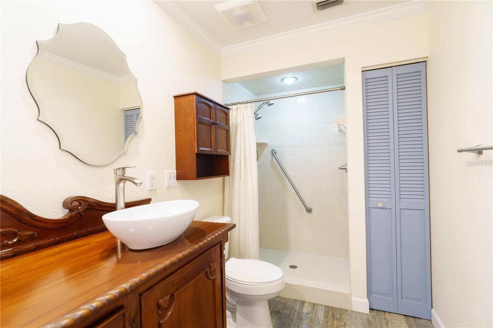 Primary bath - 4418 NE 4TH ST, OCALA