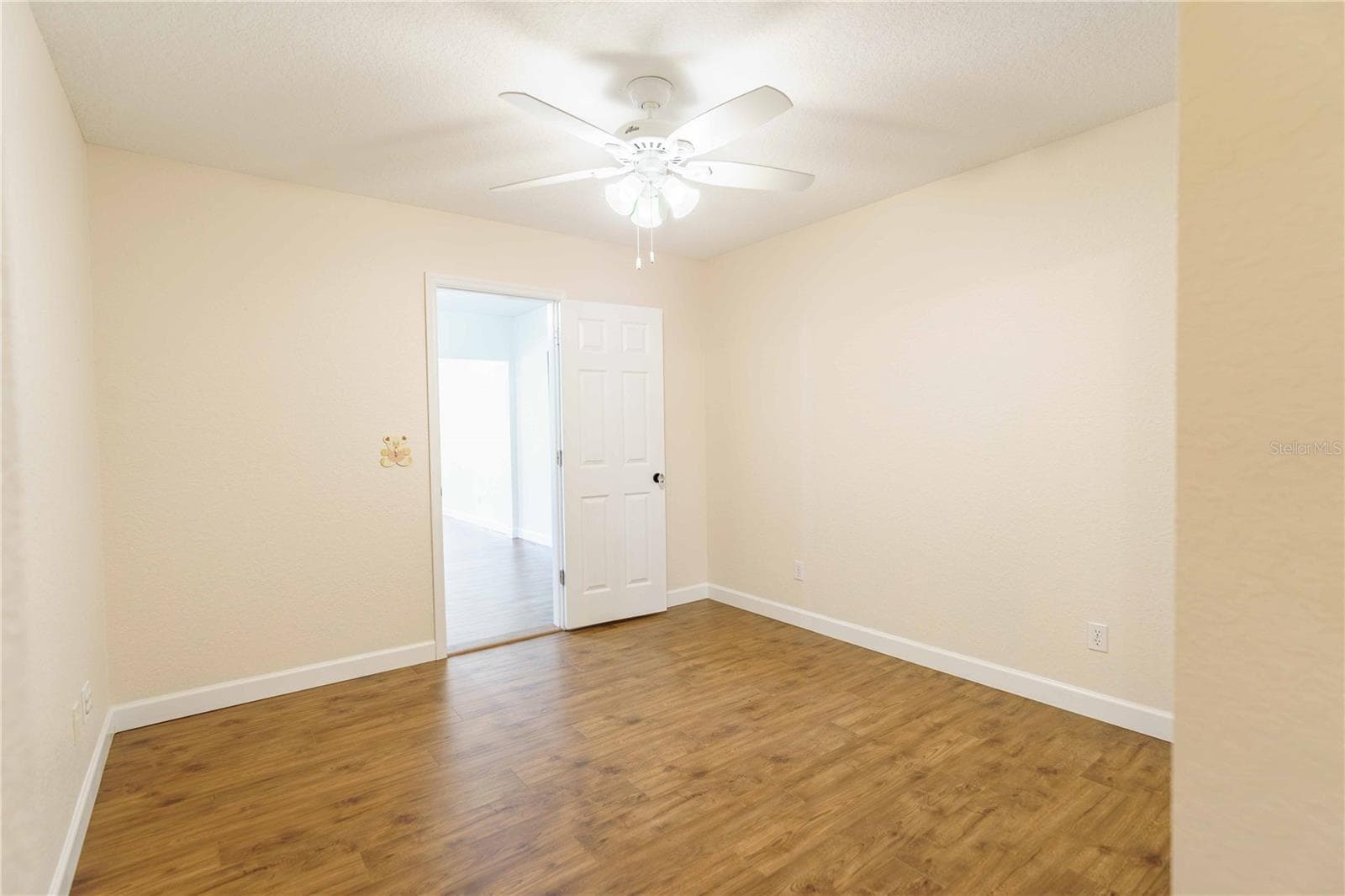 Nice size guest bedrooms--bedroom 2 - 4418 NE 4TH ST, OCALA