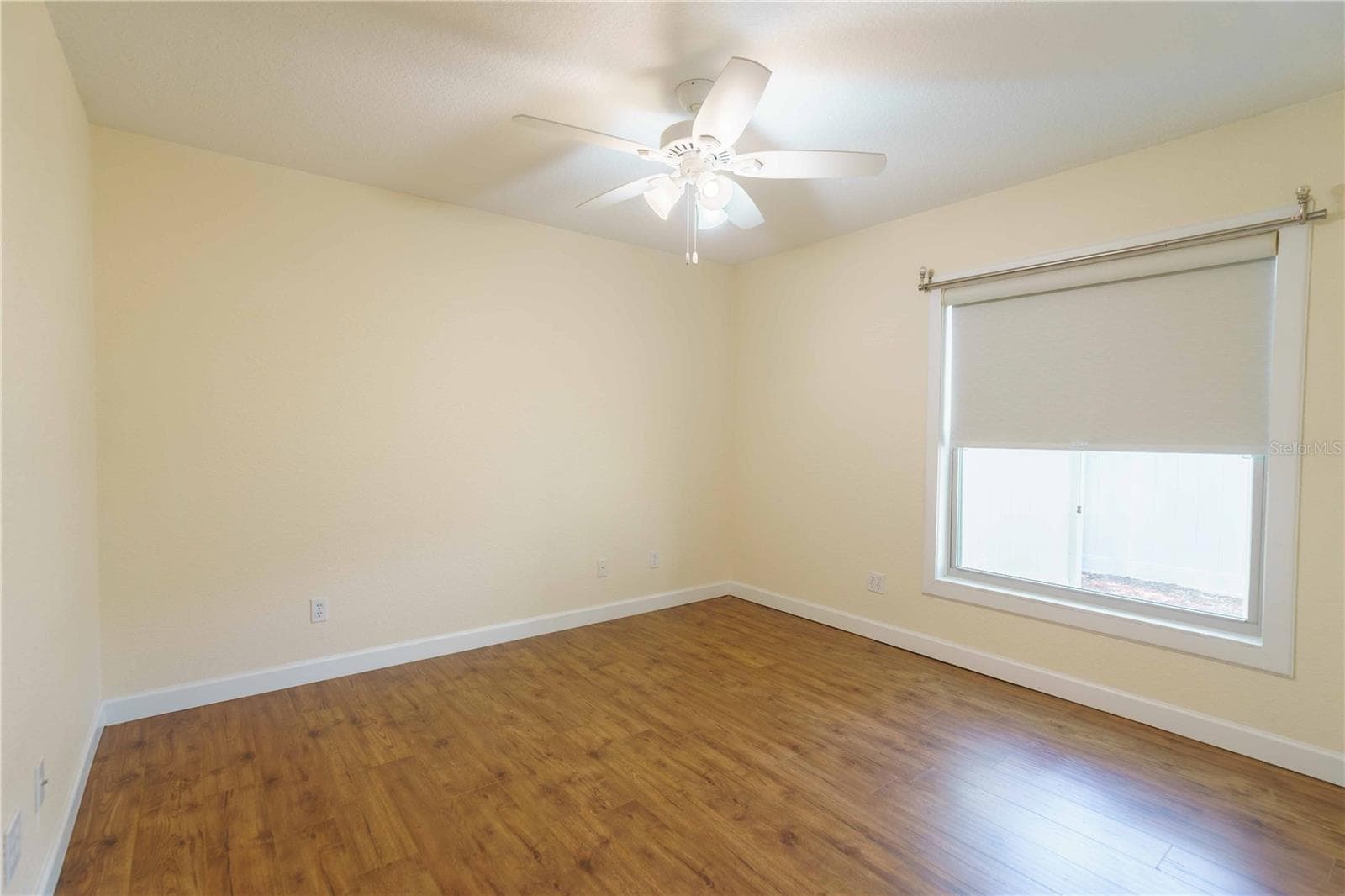 Nice size guest bedrooms--bedroom 3 - 4418 NE 4TH ST, OCALA