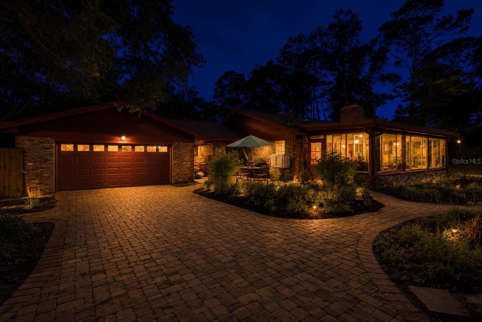 Single Family Residence at 295 FRANCES CIR, ALTAMONTE SPRINGS, photo 2 of 69