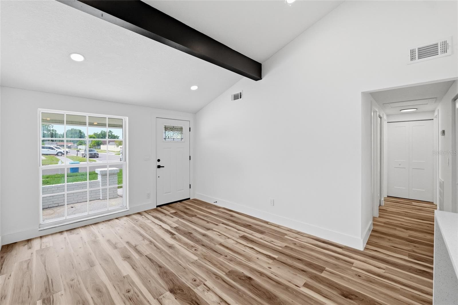 Townhouse at 8602 BRIAR GROVE CIR, TAMPA, photo 10 of 26