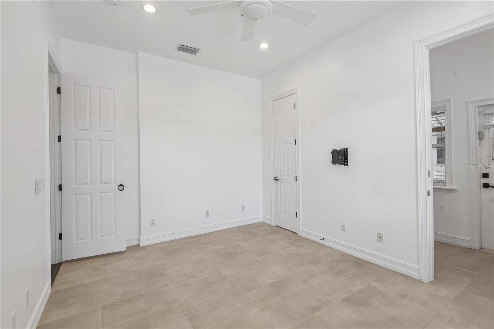 Single Family Residence at 5105 W NEPTUNE WAY, TAMPA, photo 31 of 60