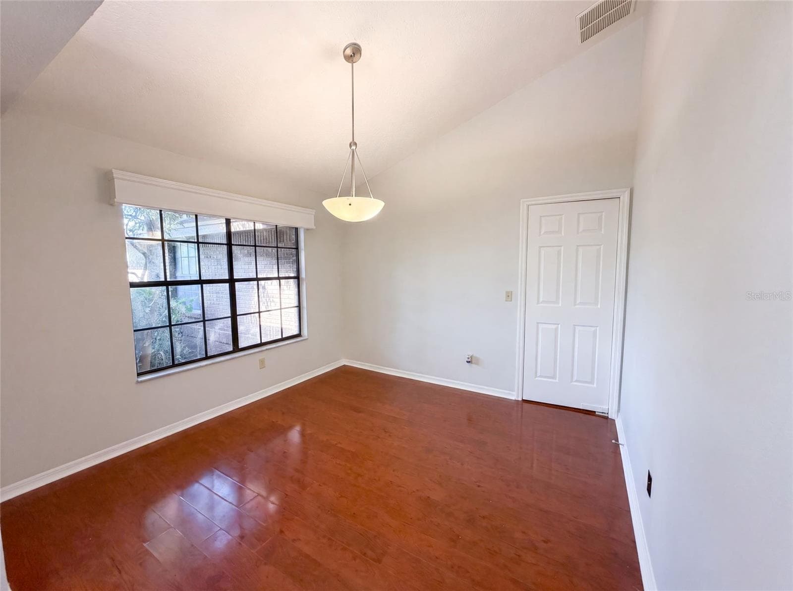 Single Family Residence at 332 SPRUCEWOOD RD, LAKE MARY, photo 6 of 18