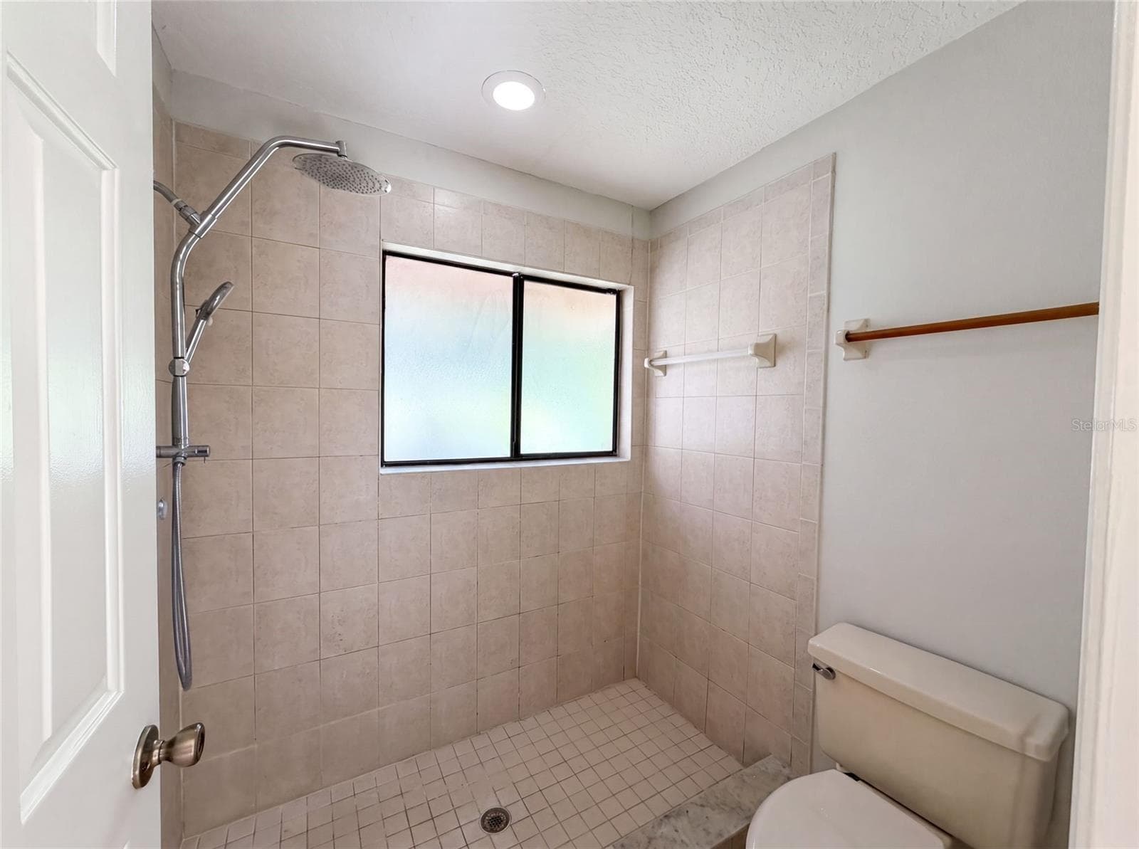 Single Family Residence at 332 SPRUCEWOOD RD, LAKE MARY, photo 10 of 18