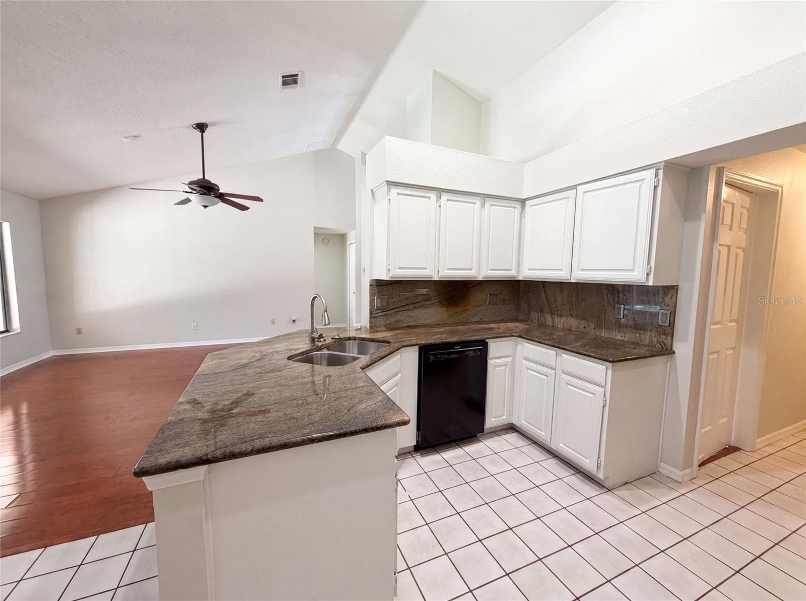 Single Family Residence at 332 SPRUCEWOOD RD, LAKE MARY, photo 15 of 18