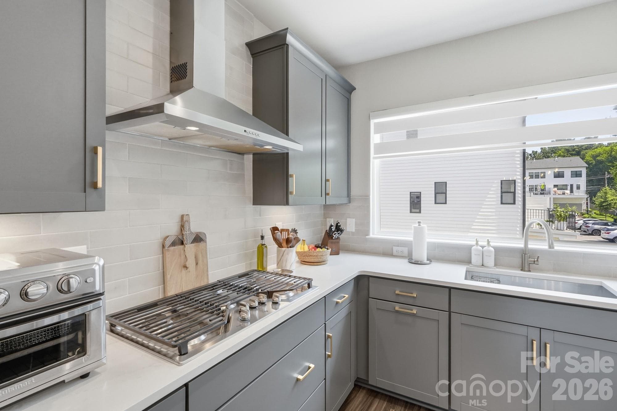 Gourmet chef's kitchen - 4118 Polluck Way, Charlotte