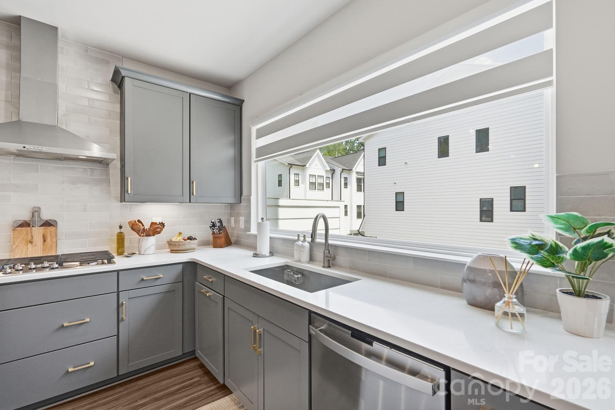 Gourmet chef's kitchen - 4118 Polluck Way, Charlotte