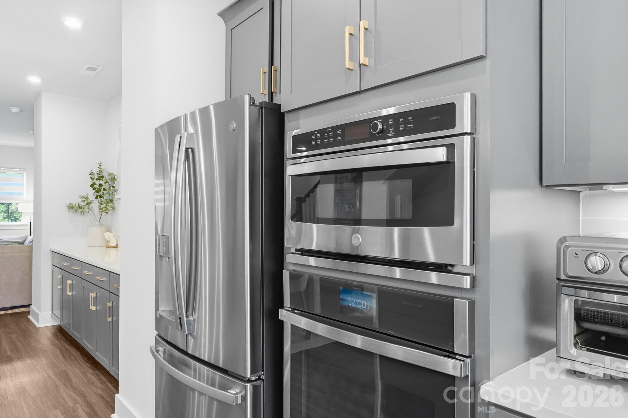 Gourmet chef's kitchen - 4118 Polluck Way, Charlotte