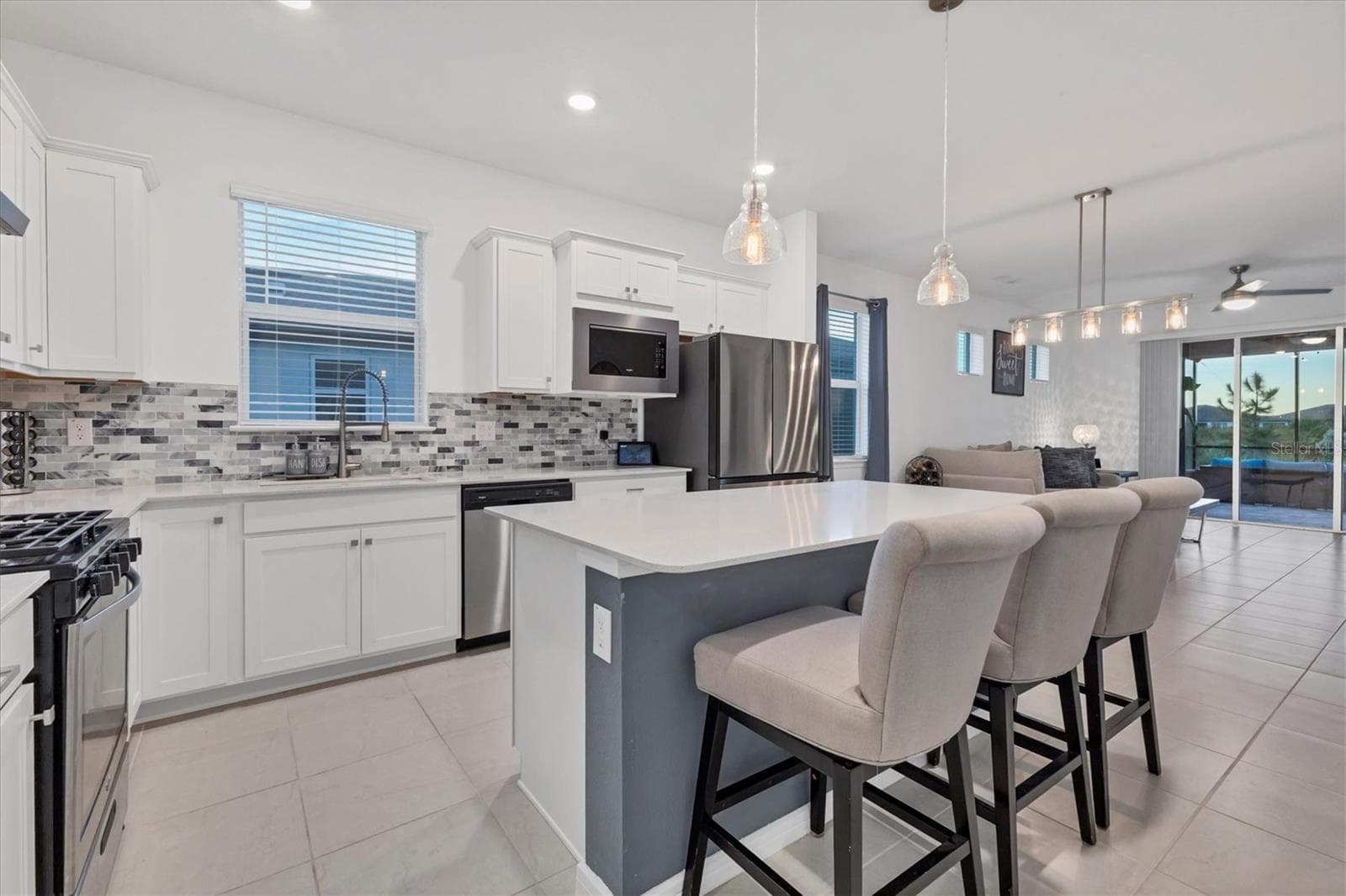 Single Family Residence at 10661 SPRING TIDE WAY, PARRISH, photo 10 of 73