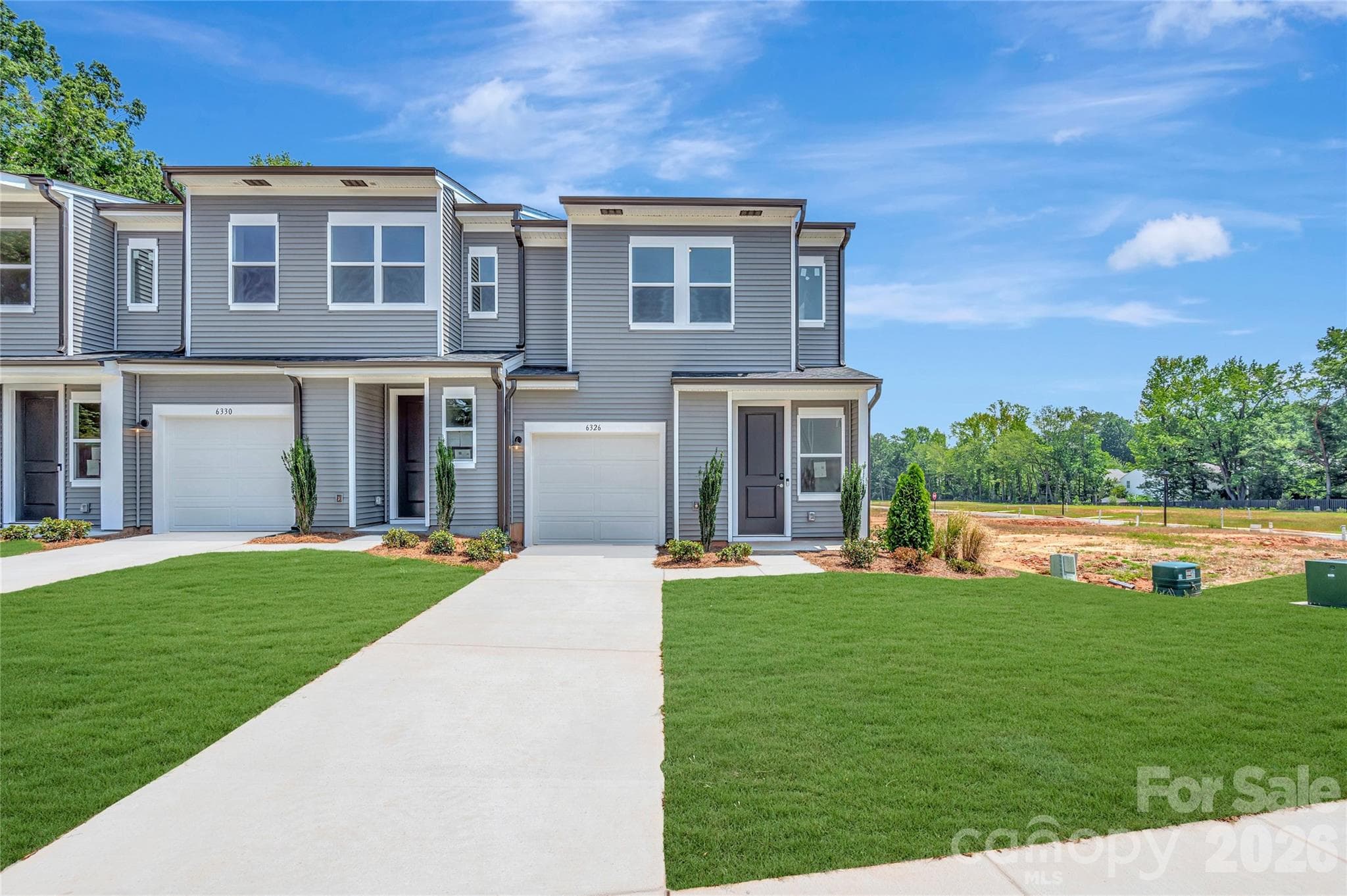 Long Driveway - Charlotte