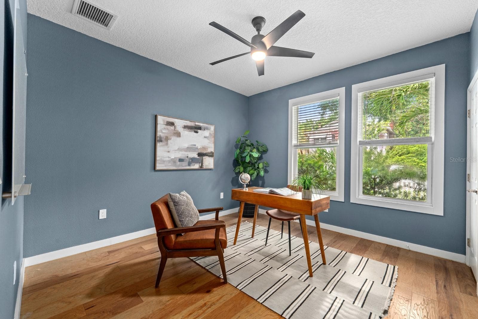 Home office, bedroom, gym…your choice - 1028 5TH ST N, ST PETERSBURG