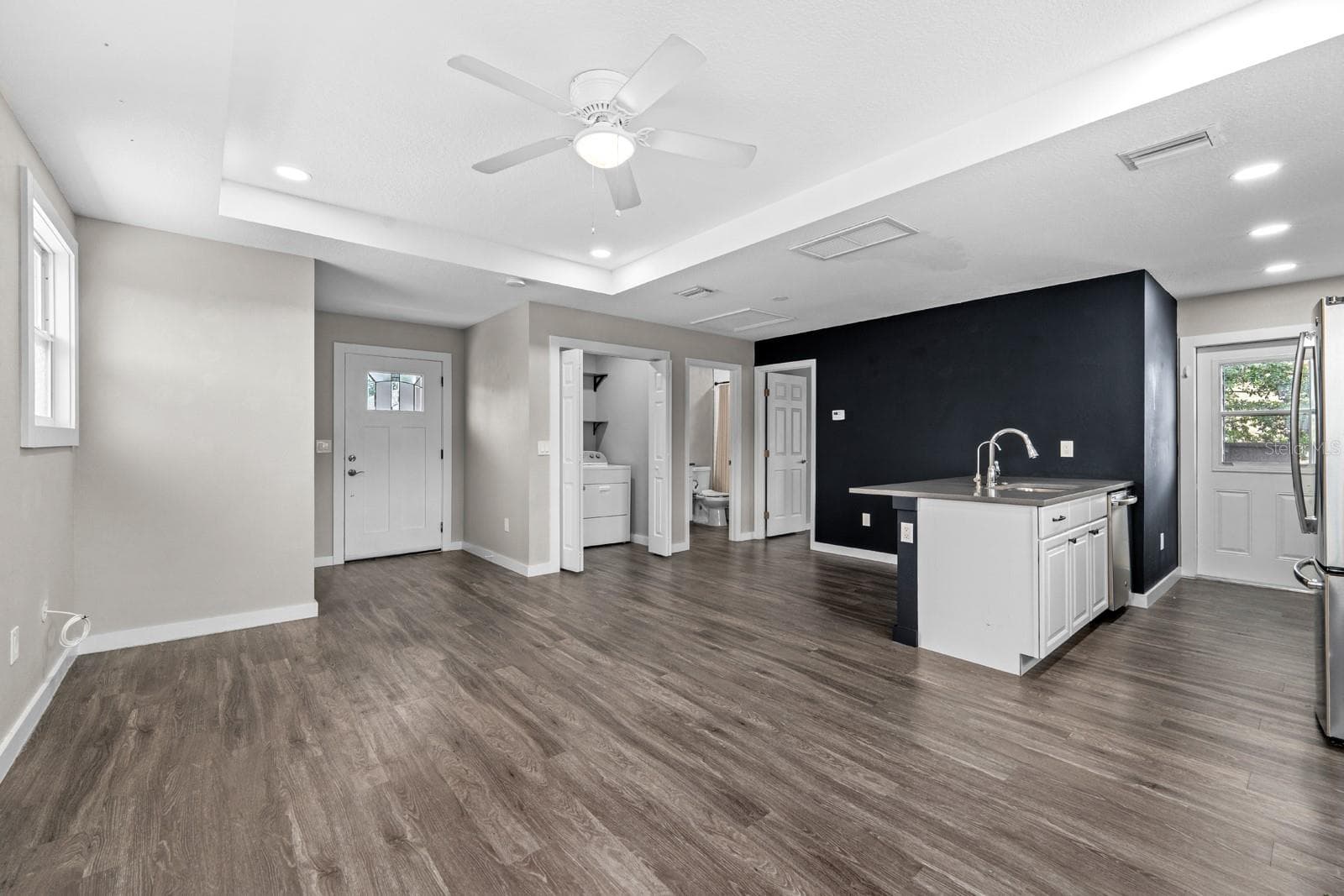 A true second home, not just a guest suite - 1028 5TH ST N, ST PETERSBURG