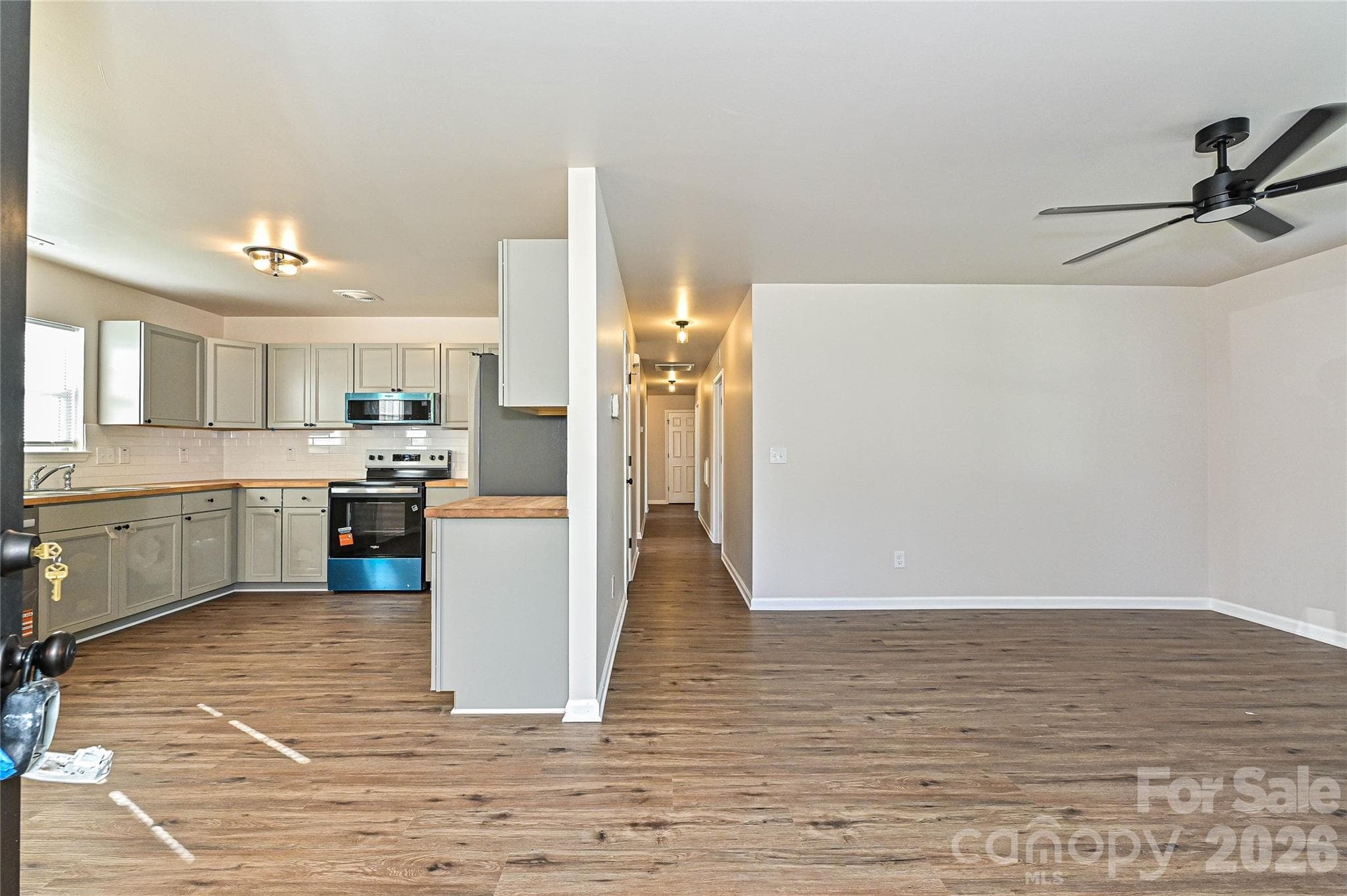 Single Family Residence at 415 Jones Street, Charlotte, photo 2 of 28