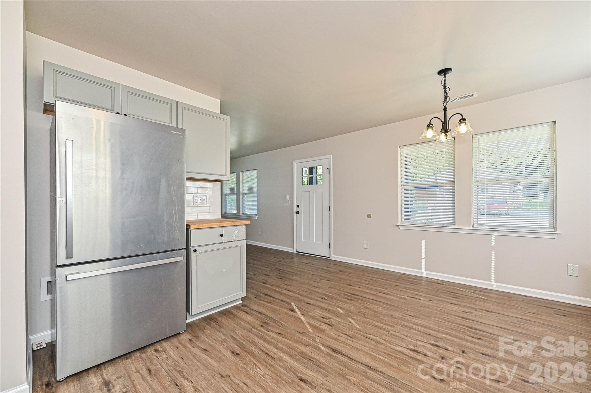 Single Family Residence at 415 Jones Street, Charlotte, photo 10 of 28