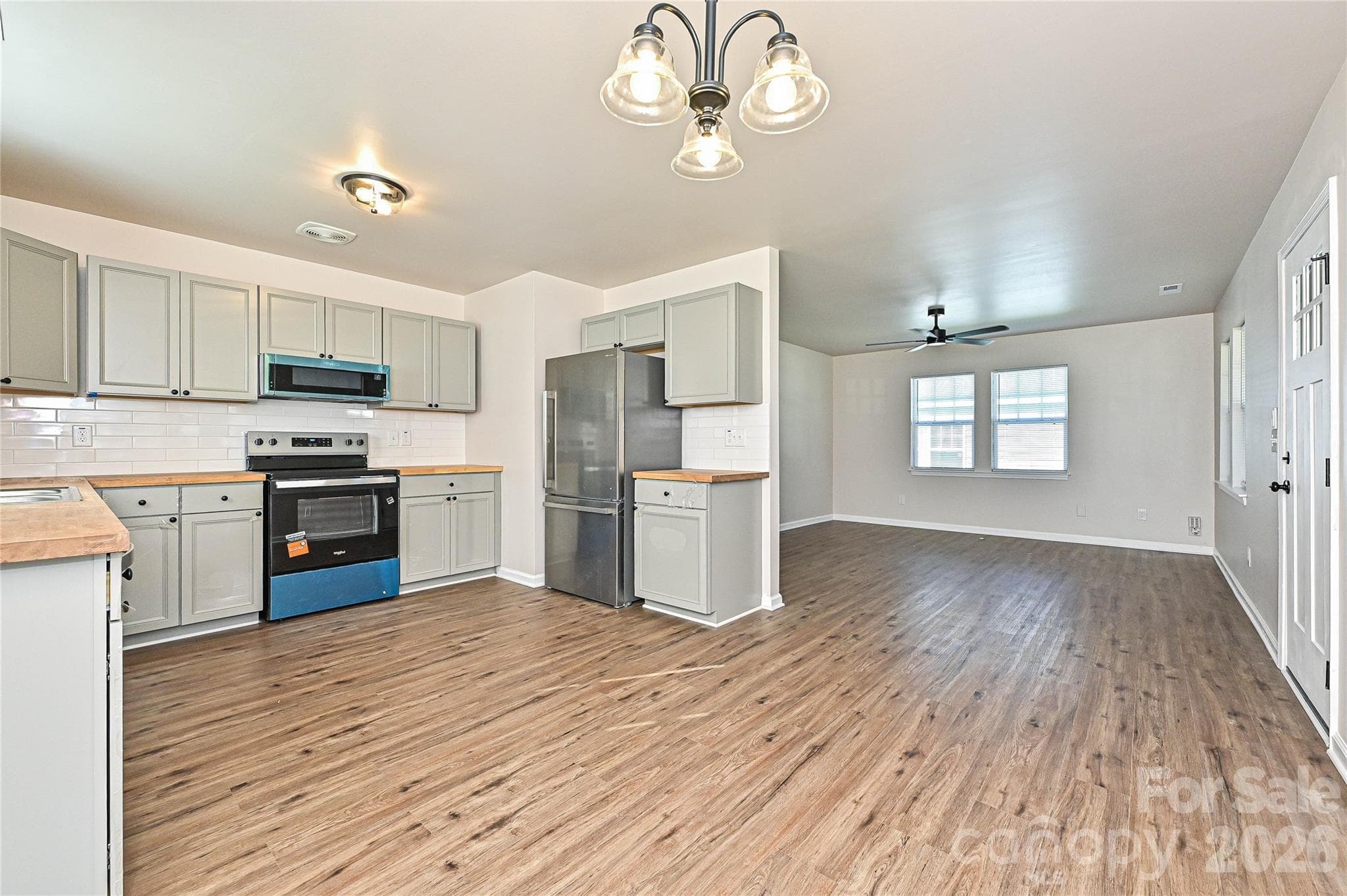 Single Family Residence at 415 Jones Street, Charlotte, photo 12 of 28