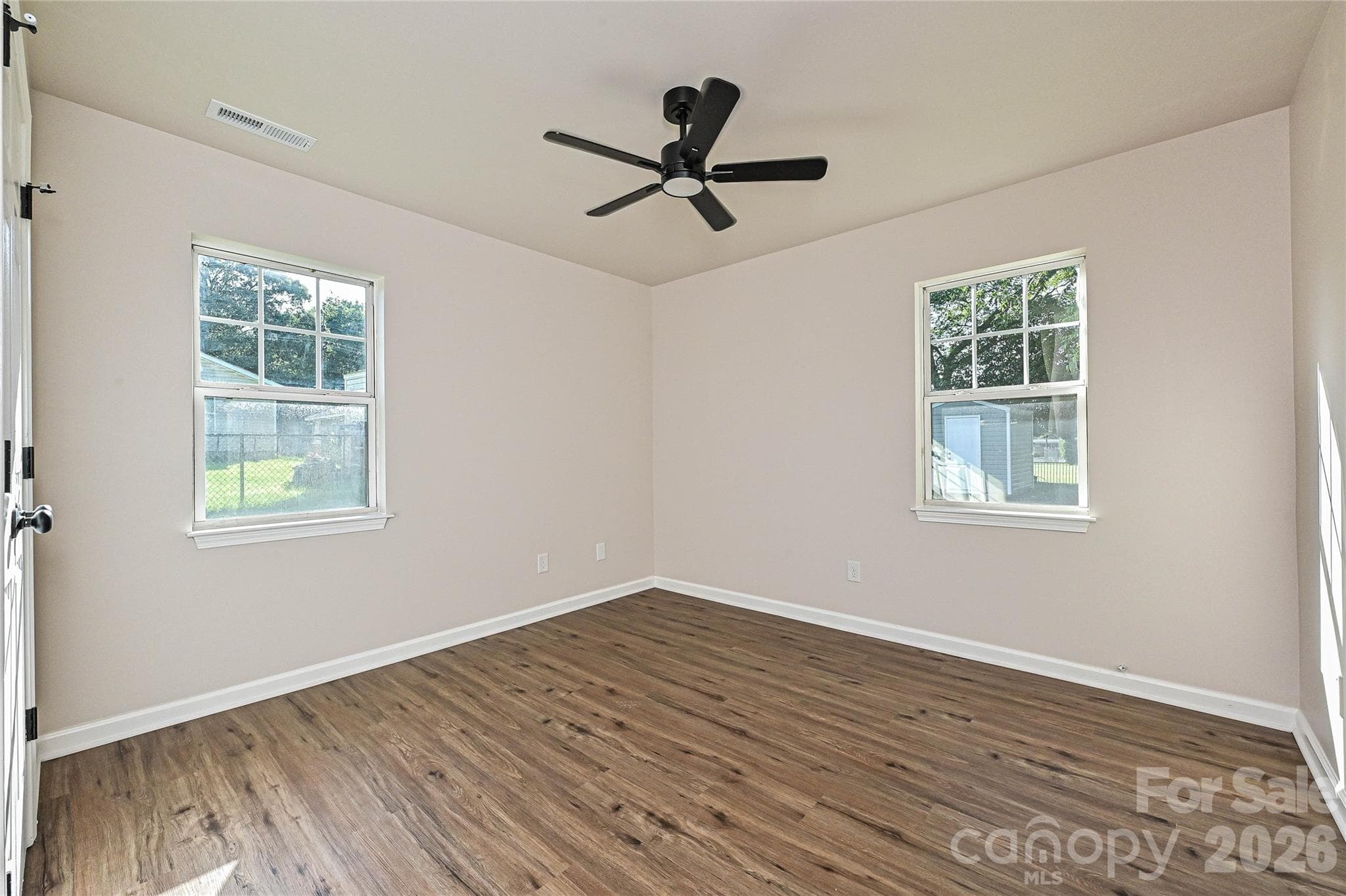 Single Family Residence at 415 Jones Street, Charlotte, photo 13 of 28