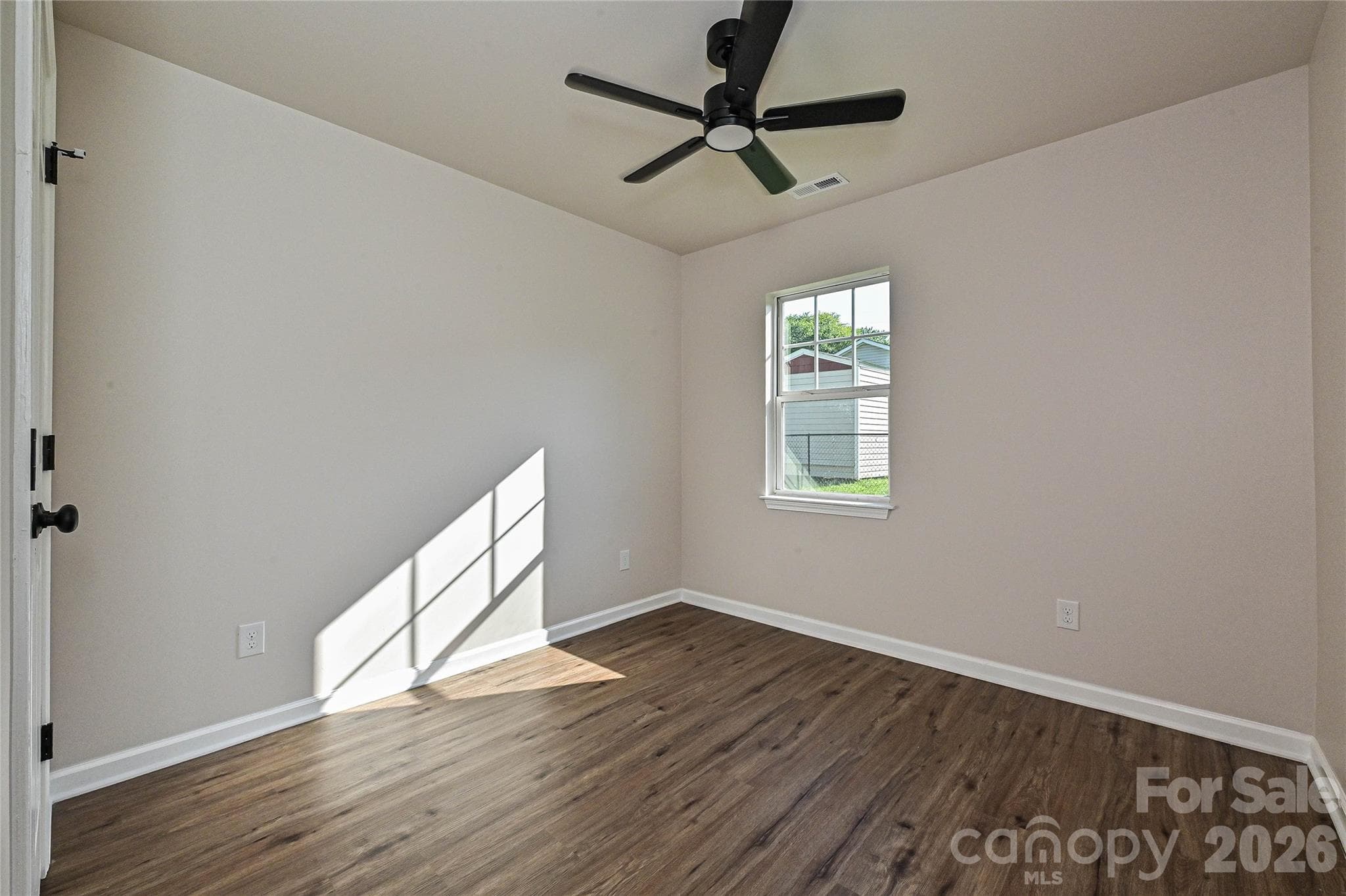Single Family Residence at 415 Jones Street, Charlotte, photo 19 of 28