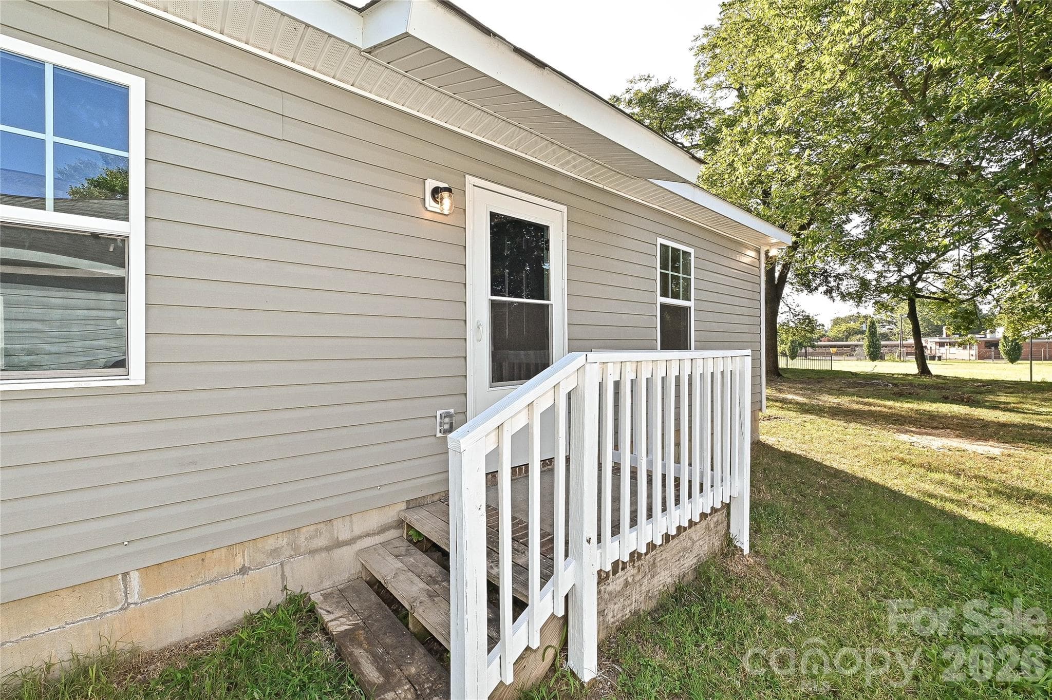 Single Family Residence at 415 Jones Street, Charlotte, photo 22 of 28