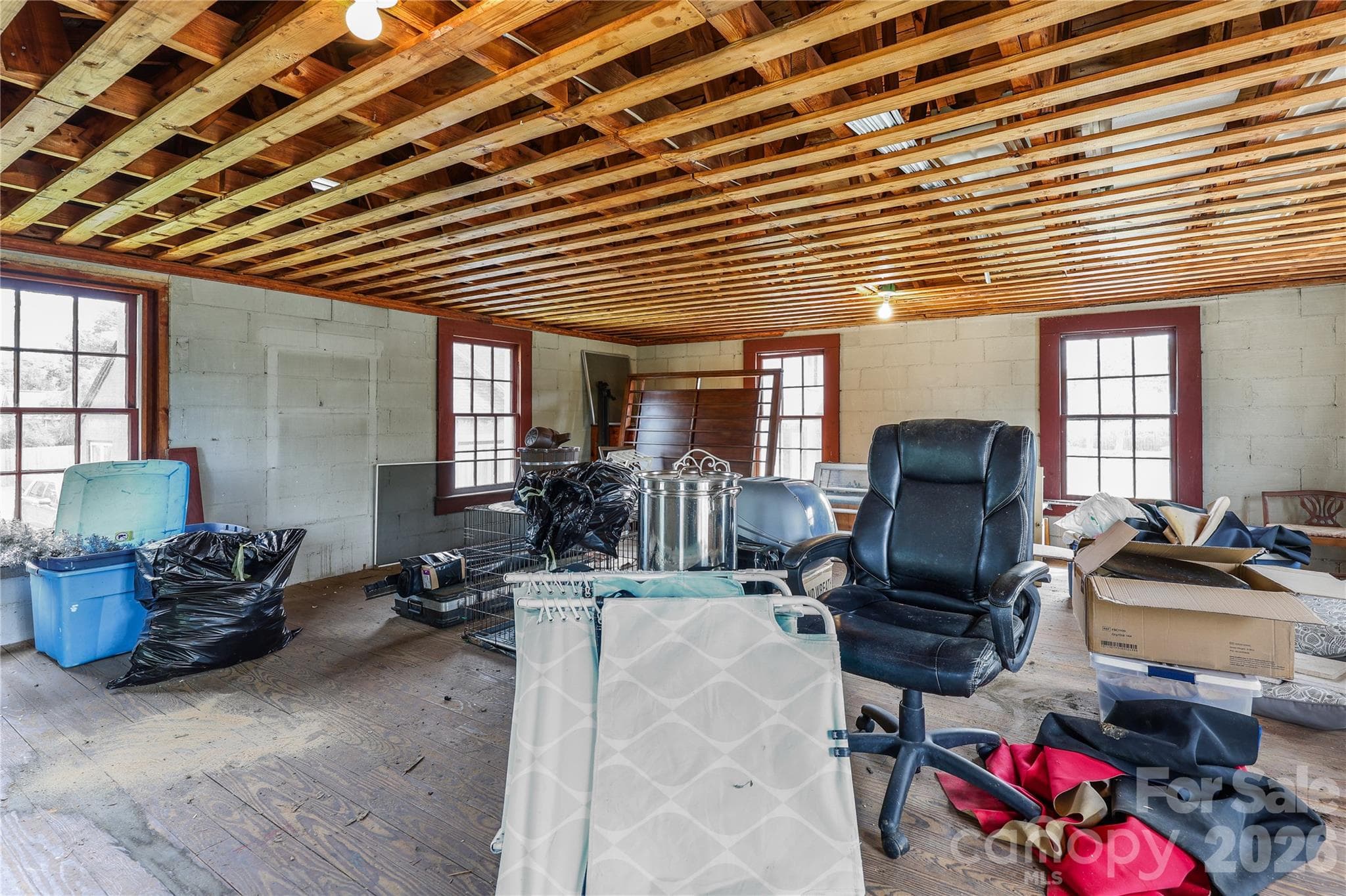 Inside room above garage with power - 271 N Main Street, Denton