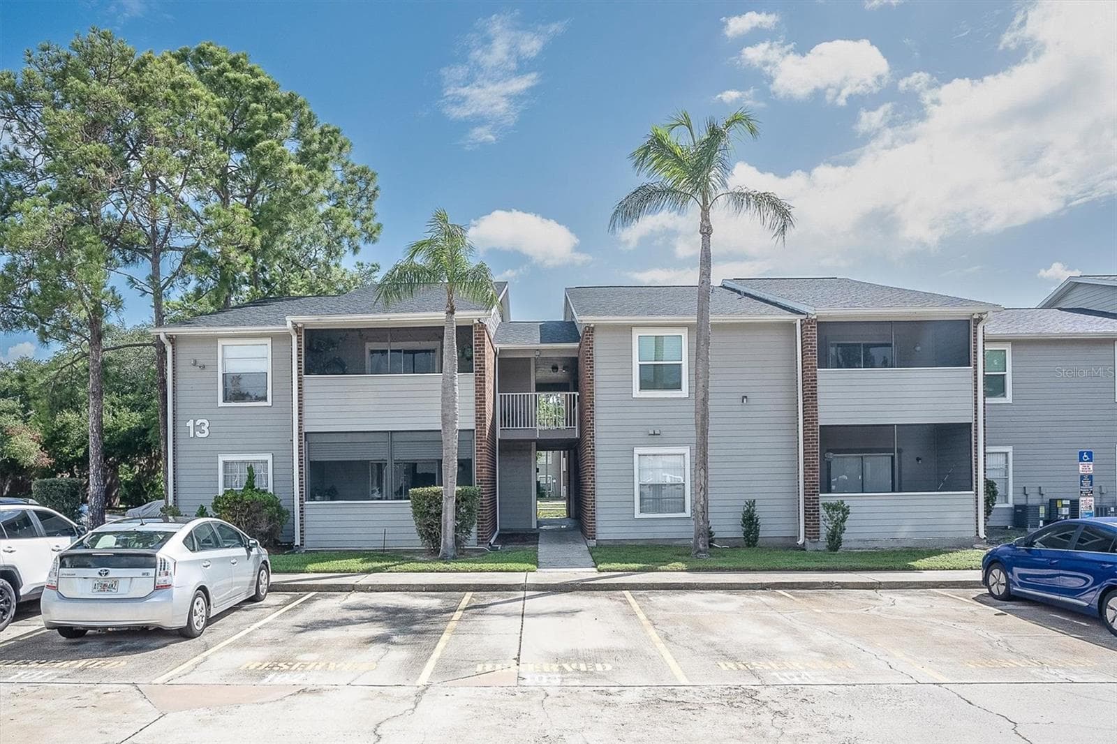 Entrance to building - 1400 GANDY BLVD N #1306, ST PETERSBURG