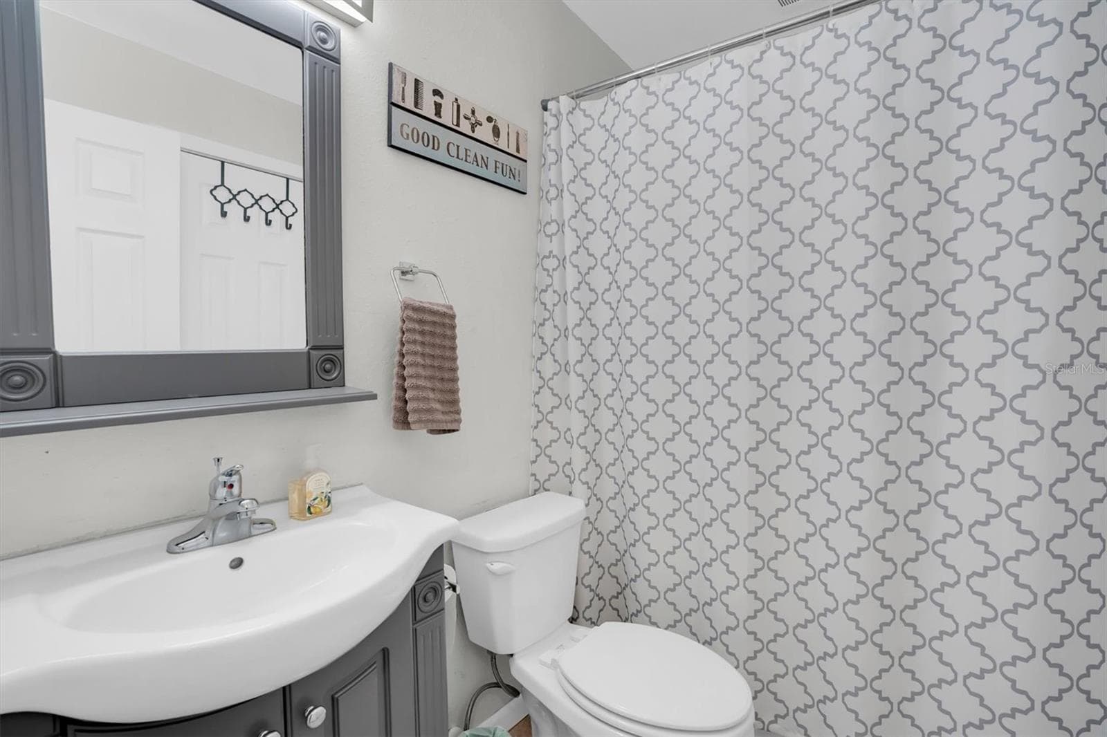 bath 2 - 1400 GANDY BLVD N #1306, ST PETERSBURG
