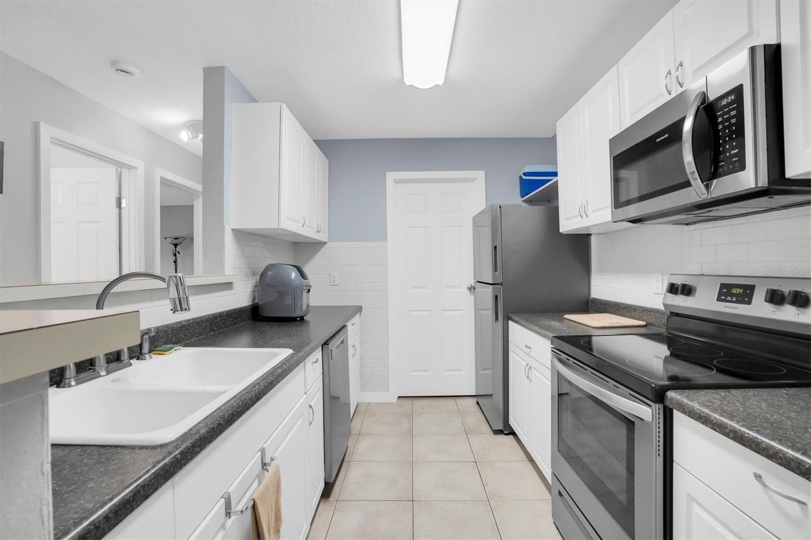 kitchen - 1400 GANDY BLVD N #1306, ST PETERSBURG