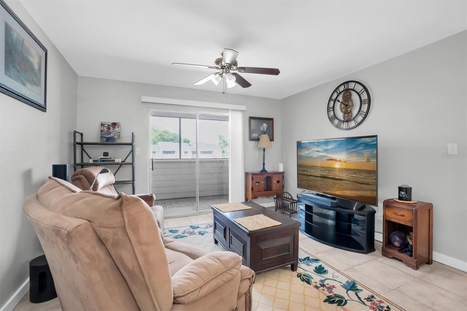 living room - 1400 GANDY BLVD N #1306, ST PETERSBURG