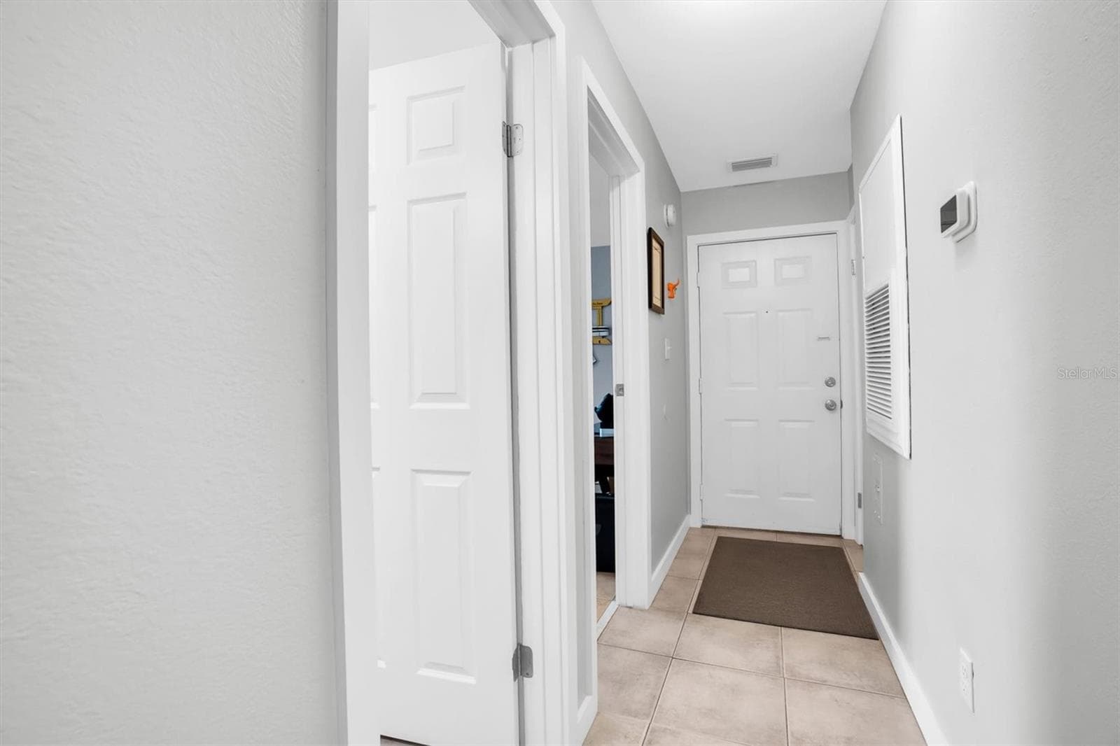 front hall - 1400 GANDY BLVD N #1306, ST PETERSBURG