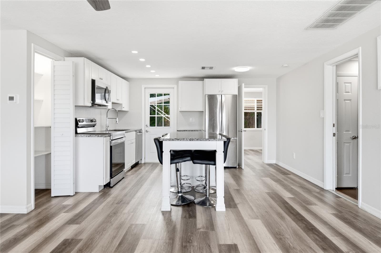 Single Family Residence at 4810 GUARDIAN AVE, HOLIDAY, photo 2 of 37