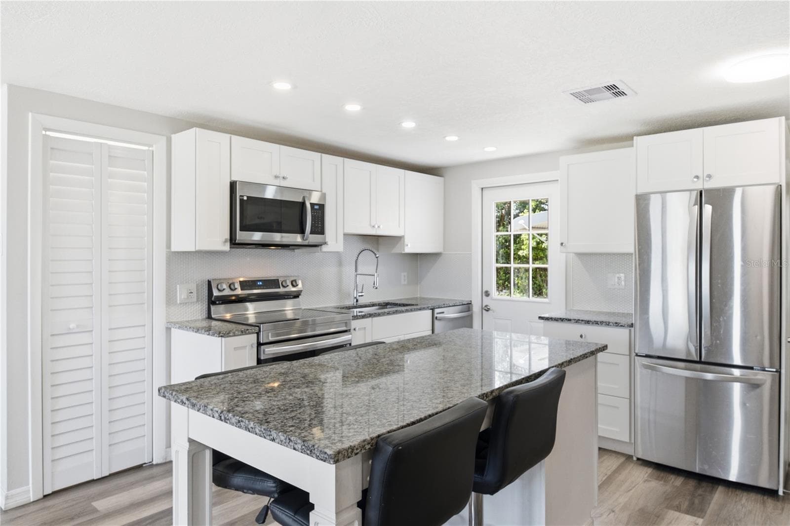 Single Family Residence at 4810 GUARDIAN AVE, HOLIDAY, photo 3 of 37