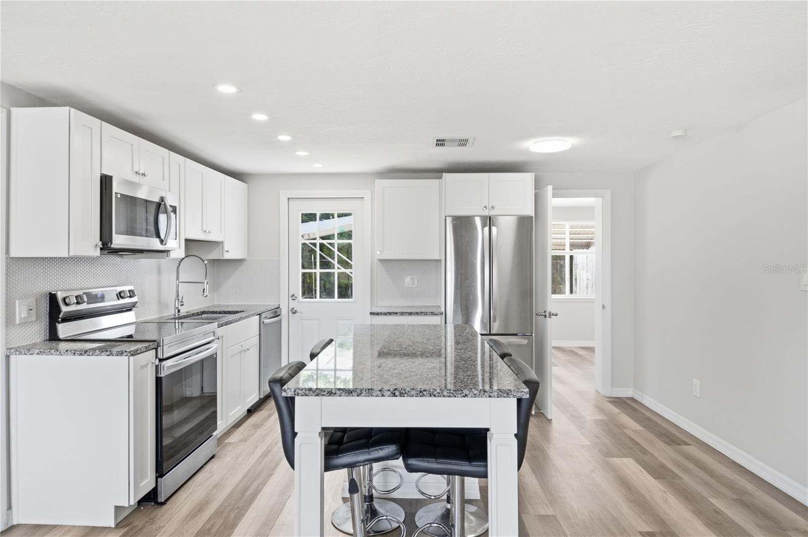 Single Family Residence at 4810 GUARDIAN AVE, HOLIDAY, photo 5 of 37