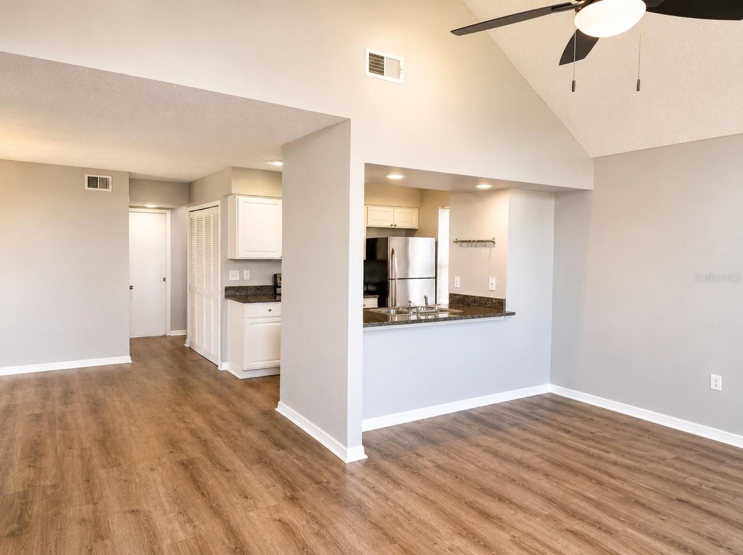 Condominium at 3226 FOX SQUIRREL DR, KISSIMMEE, photo 2 of 17