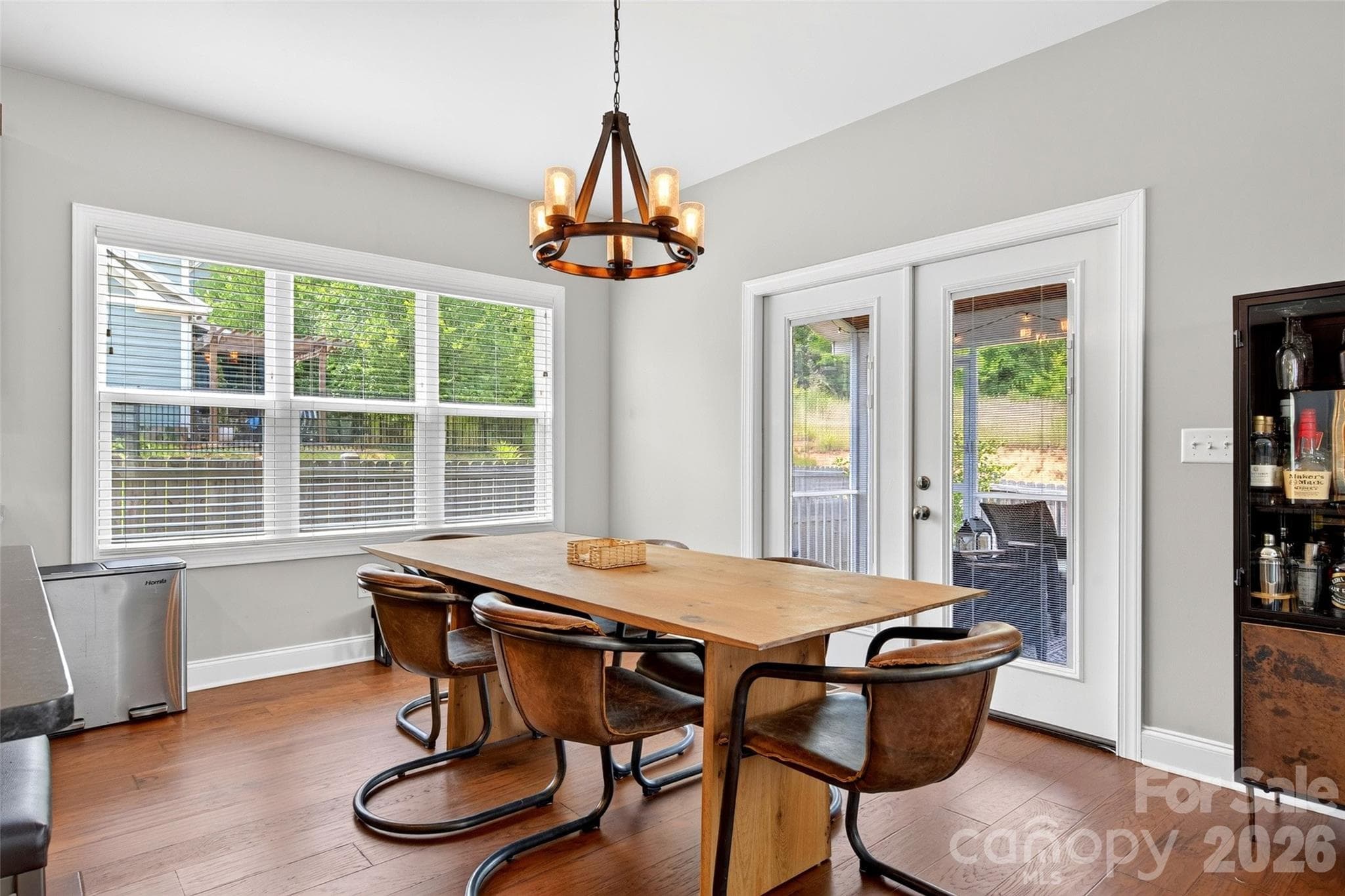 Single Family Residence at 22 Tudor Way, Black Mountain, photo 17 of 48