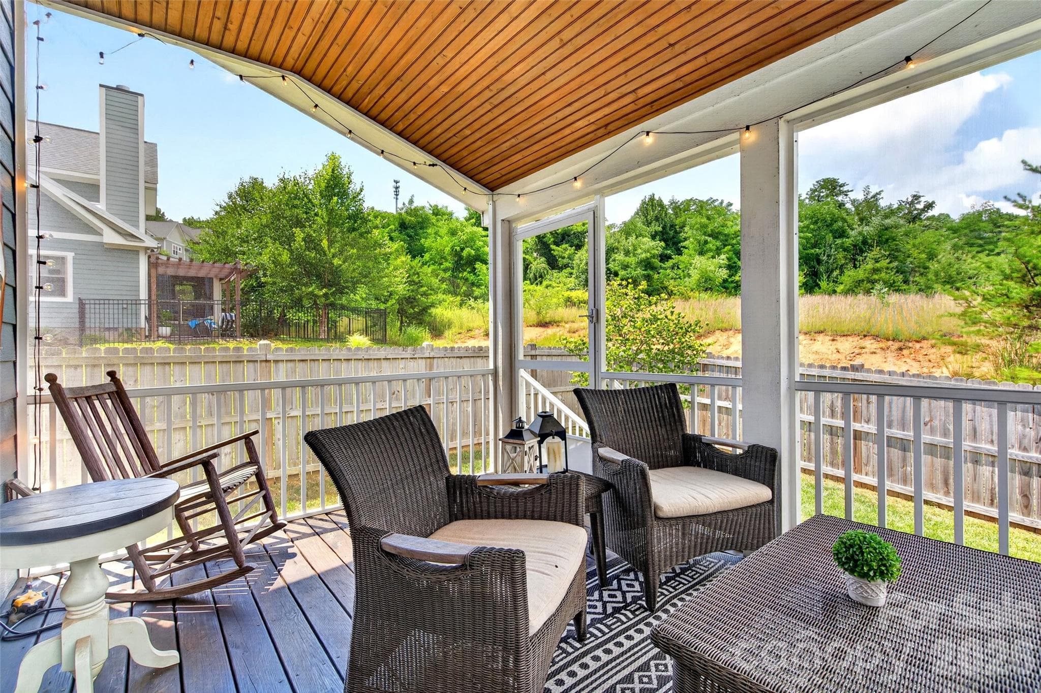 Single Family Residence at 22 Tudor Way, Black Mountain, photo 22 of 48