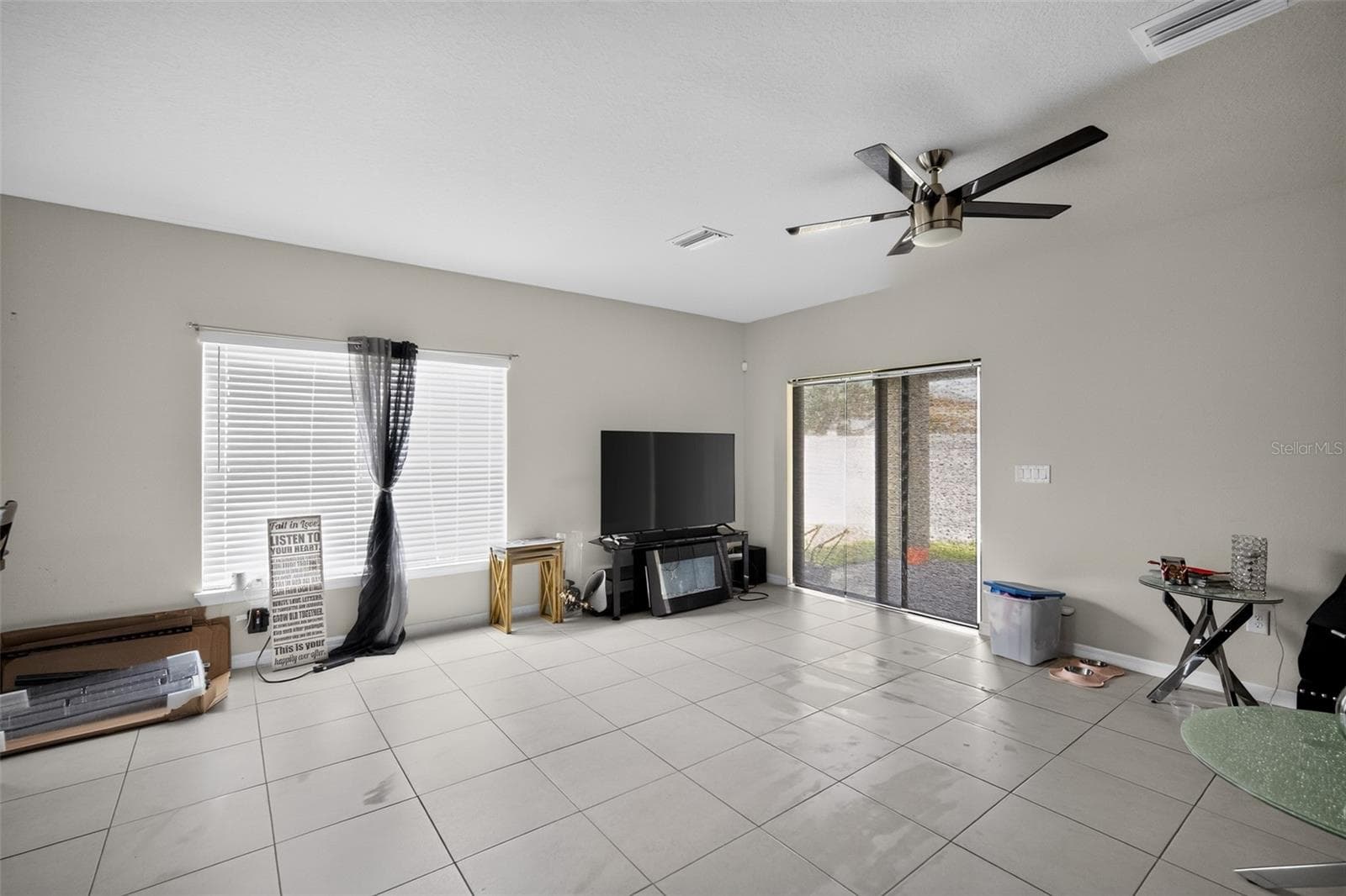 Single Family Residence at 11202 CARRICK STONE ST, WIMAUMA, photo 3 of 22
